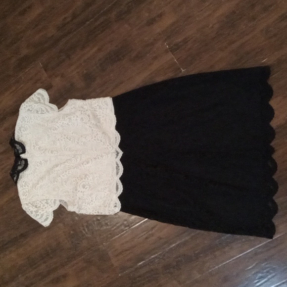 Betsy Johnson Ivory and Black Lace Dress with Collar Size 14 - Picture 11 of 12